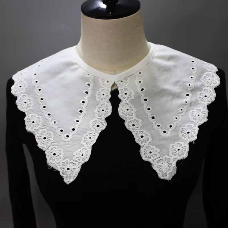 Hollow Fake Collar Embroidered Flowers Fake Collar Cotton White Shawl Doll False Collar Decorative Shirt Collar Detachable Shawl