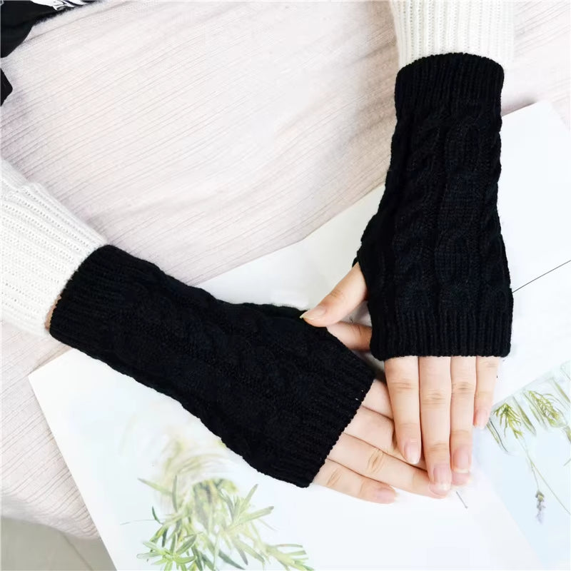 Hot Sale Winter Warm Women Arm Warmer Faux Fur Soft Elastic Wrist Slap on Cuffs Arm Warmer Plush Thicken Accessories Gray White